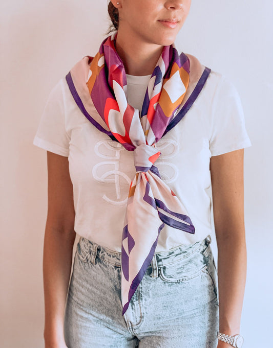 Foulard rétro 100% soie luxe